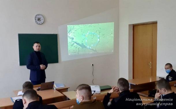 Практична складова підготовки майбутніх кримінальних аналітиків і «цифрових» оперативників