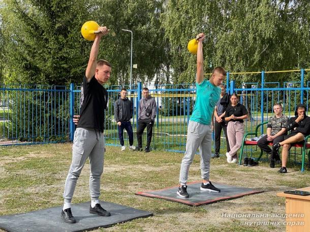 Спортивно-масові заходи в ННІ № 1 НАВС