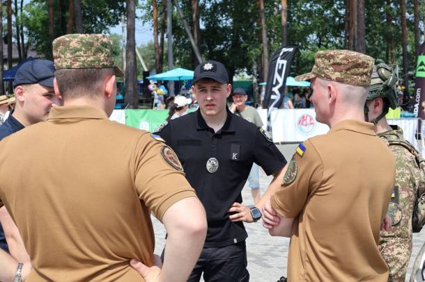 Курсанти НАВС взяли участь у благодійному іміджевому концерті «Долина двох Кросс-Кантрі Шосе»