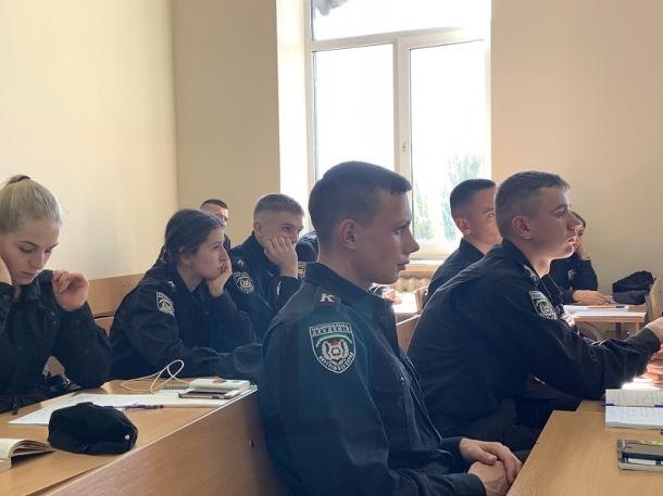 Огляд місця події під час проведення досудового розслідування