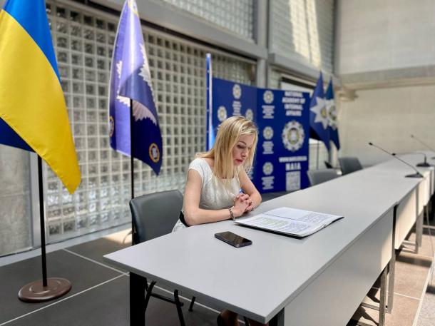 Курсанти ННІПД НАВС обговорили питання цифрової культури й онлайн-безпеки