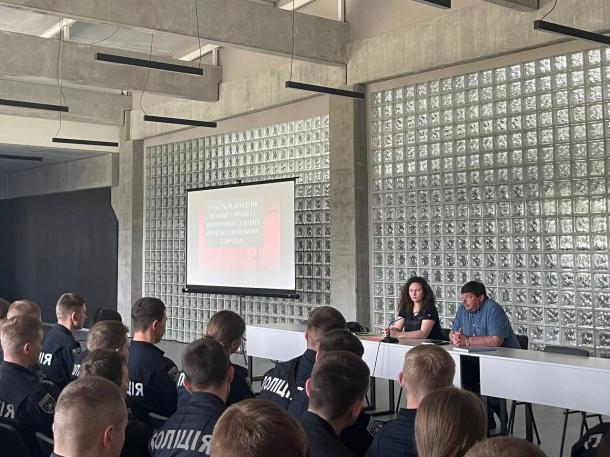 Цивільне судочинство та повноваження поліції: курсанти НАВС на бінарному занятті з практиками